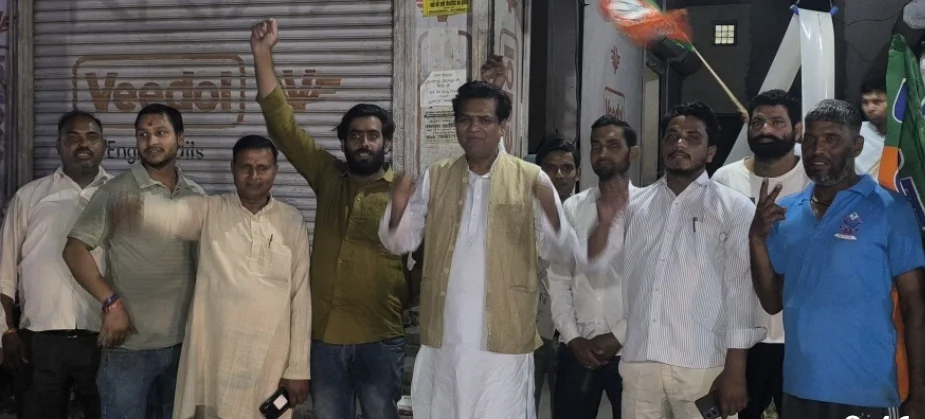 पश्चिम बंगाल में बीजेपी की बढ़त पर जश्न, सुल्तानपुर-लक्सर में कार्यकर्ताओं ने मनाई खुशी